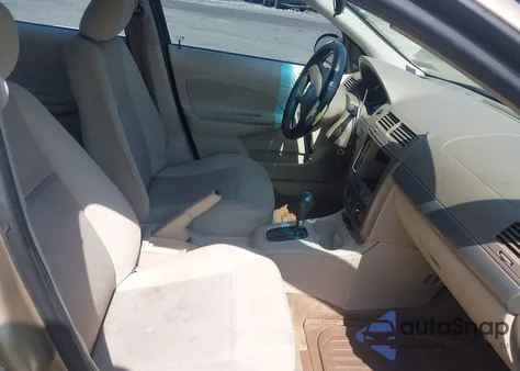 2005 Chevrolet Cobalt z USA, uszkodzony, nr VIN 1G1AK52F357667620